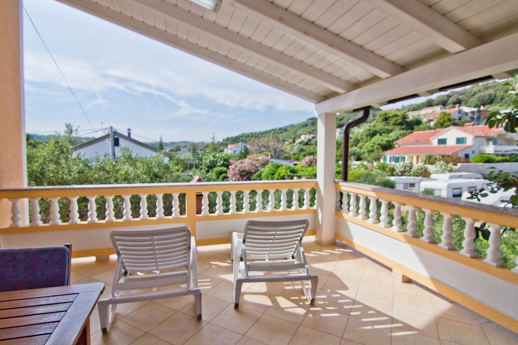 Foric Apartments With Outdoor Heated Pool Rab Town Bilik gambar