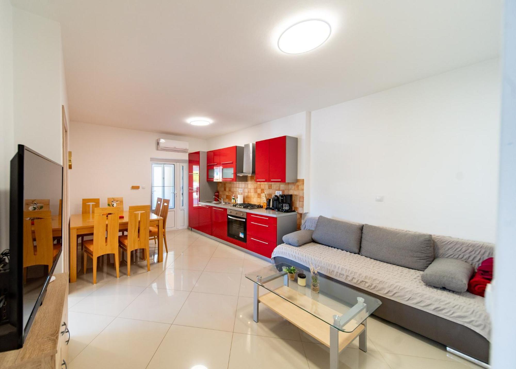 Foric Apartments With Outdoor Heated Pool Rab Town Luaran gambar