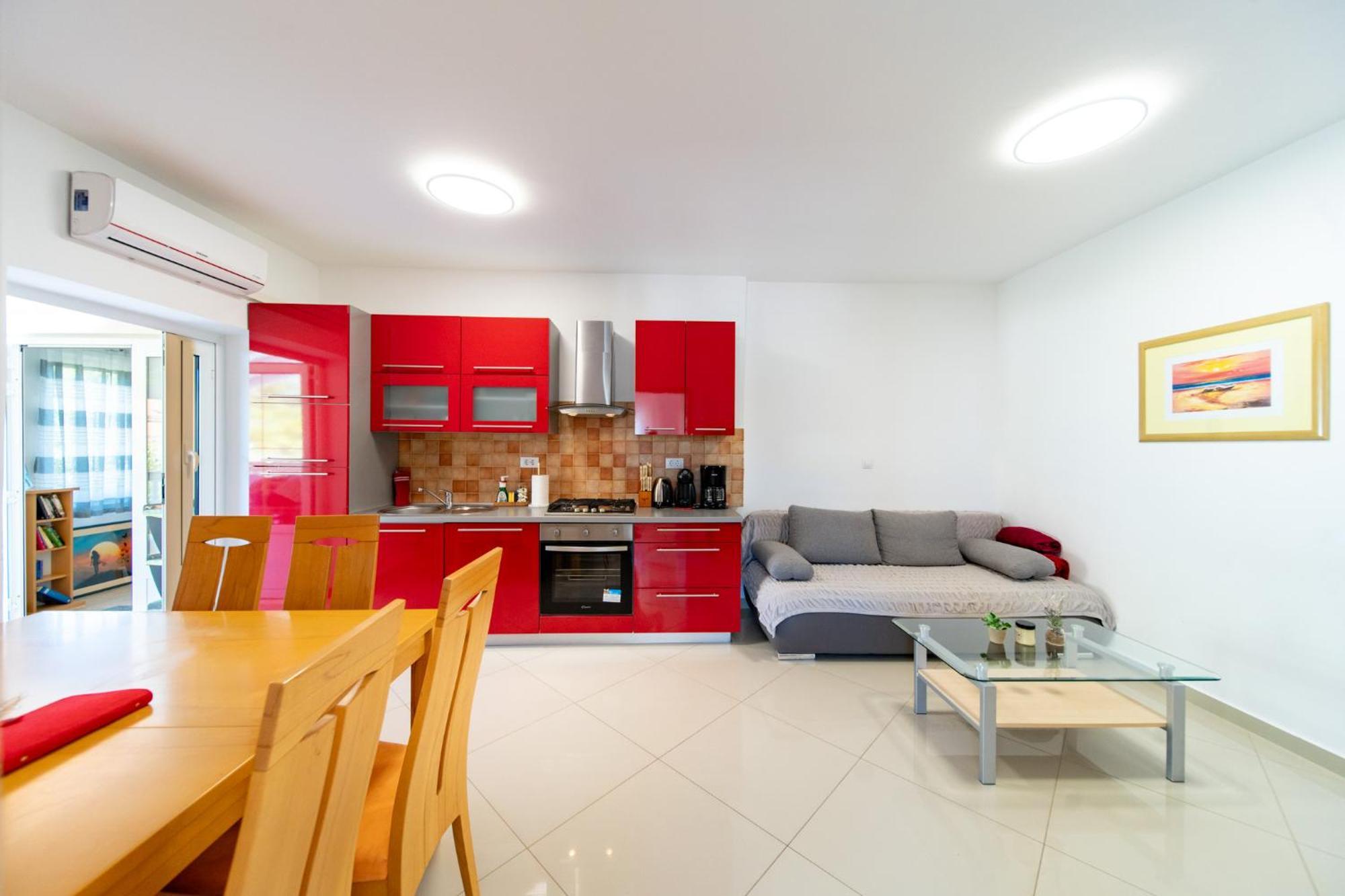 Foric Apartments With Outdoor Heated Pool Rab Town Luaran gambar