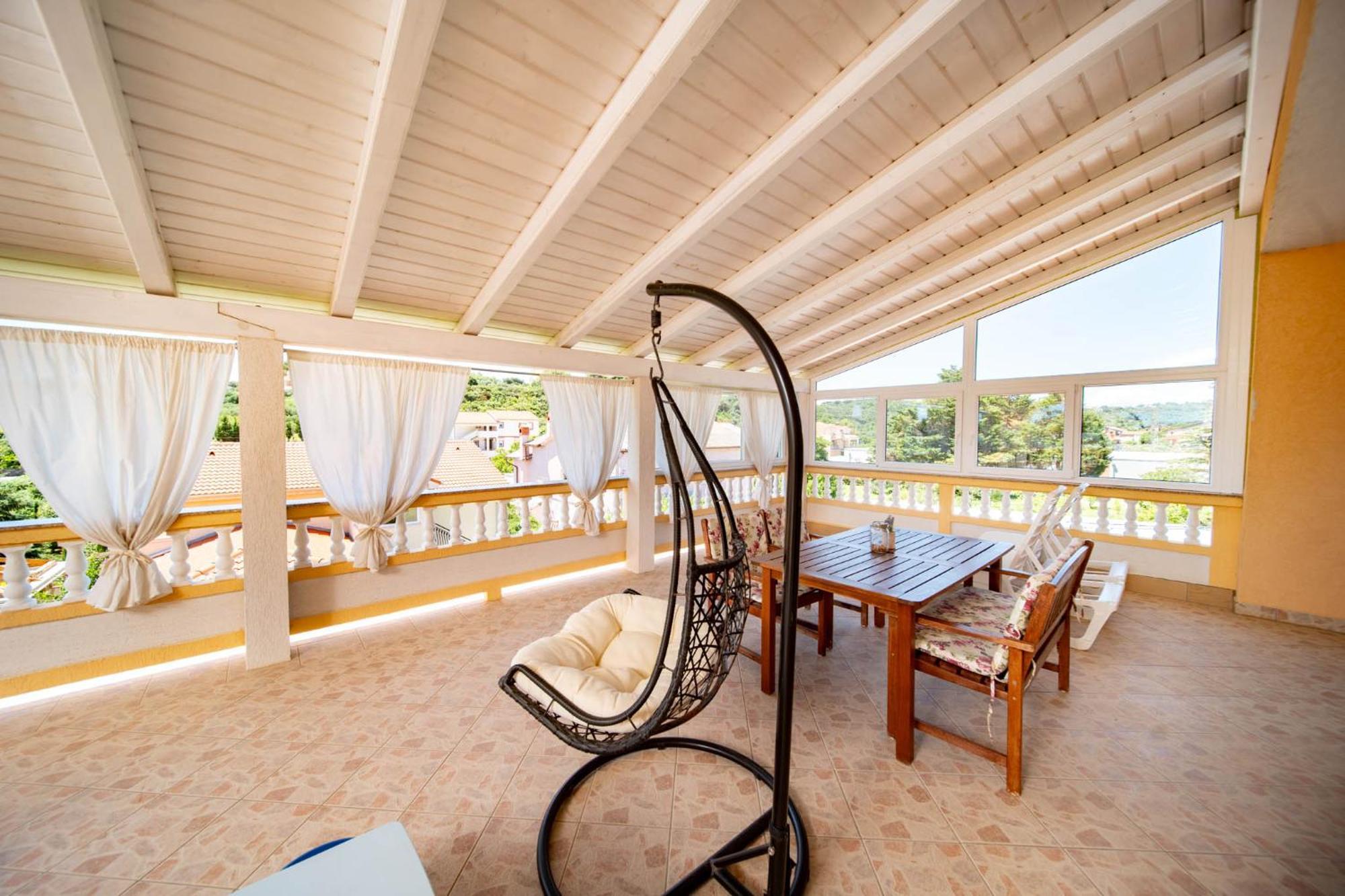 Foric Apartments With Outdoor Heated Pool Rab Town Luaran gambar